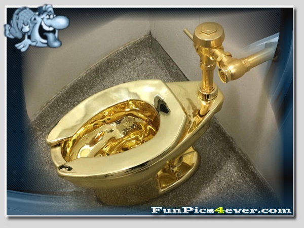 Goldenes WC